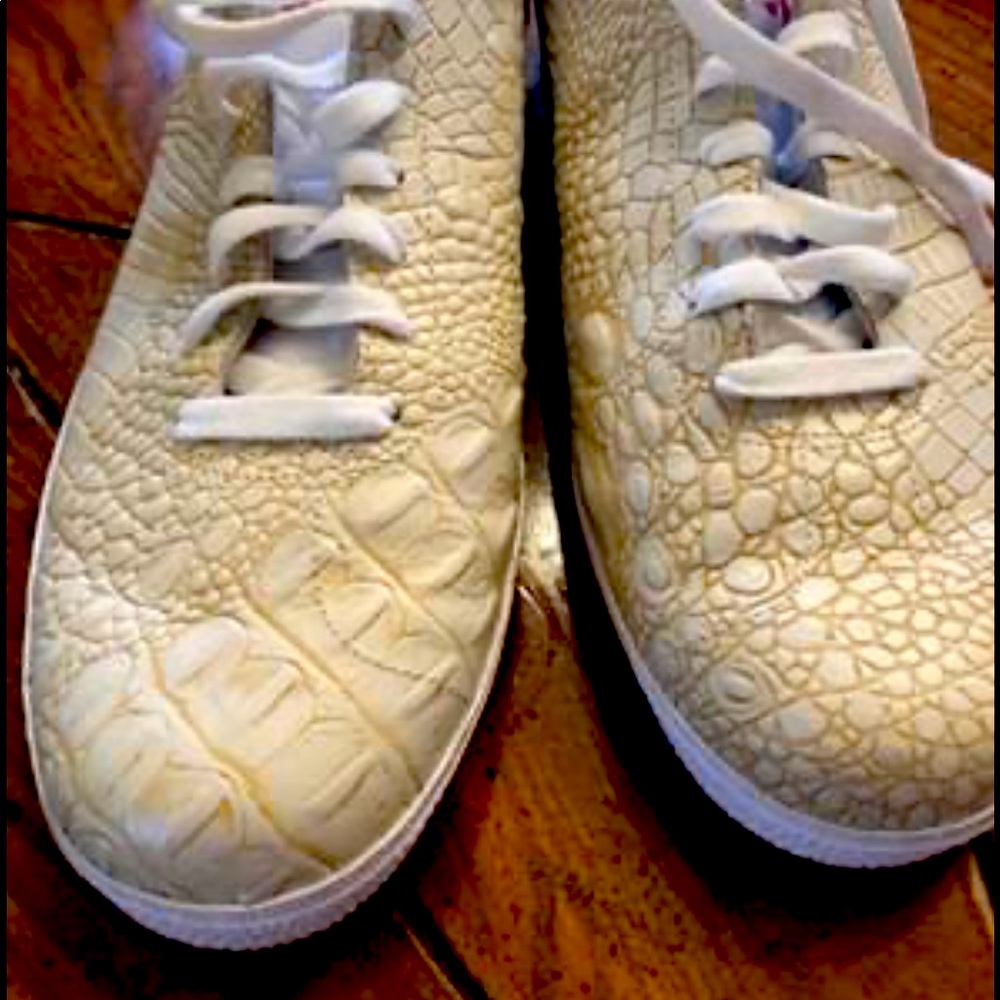 Adidas special limited edition Gators size 11